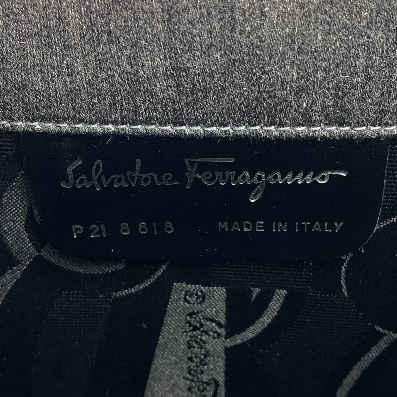 Salvatore Ferragamo / サルヴァトーレフェラガモ | ガンチーニ ロゴ チェーンショルダー バッグ |
