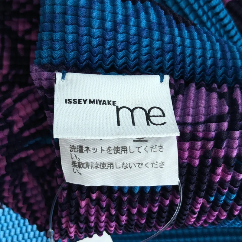 me ISSEY MIYAKE / ミーイッセイミヤケ | 総柄 プリント プリオーバー |