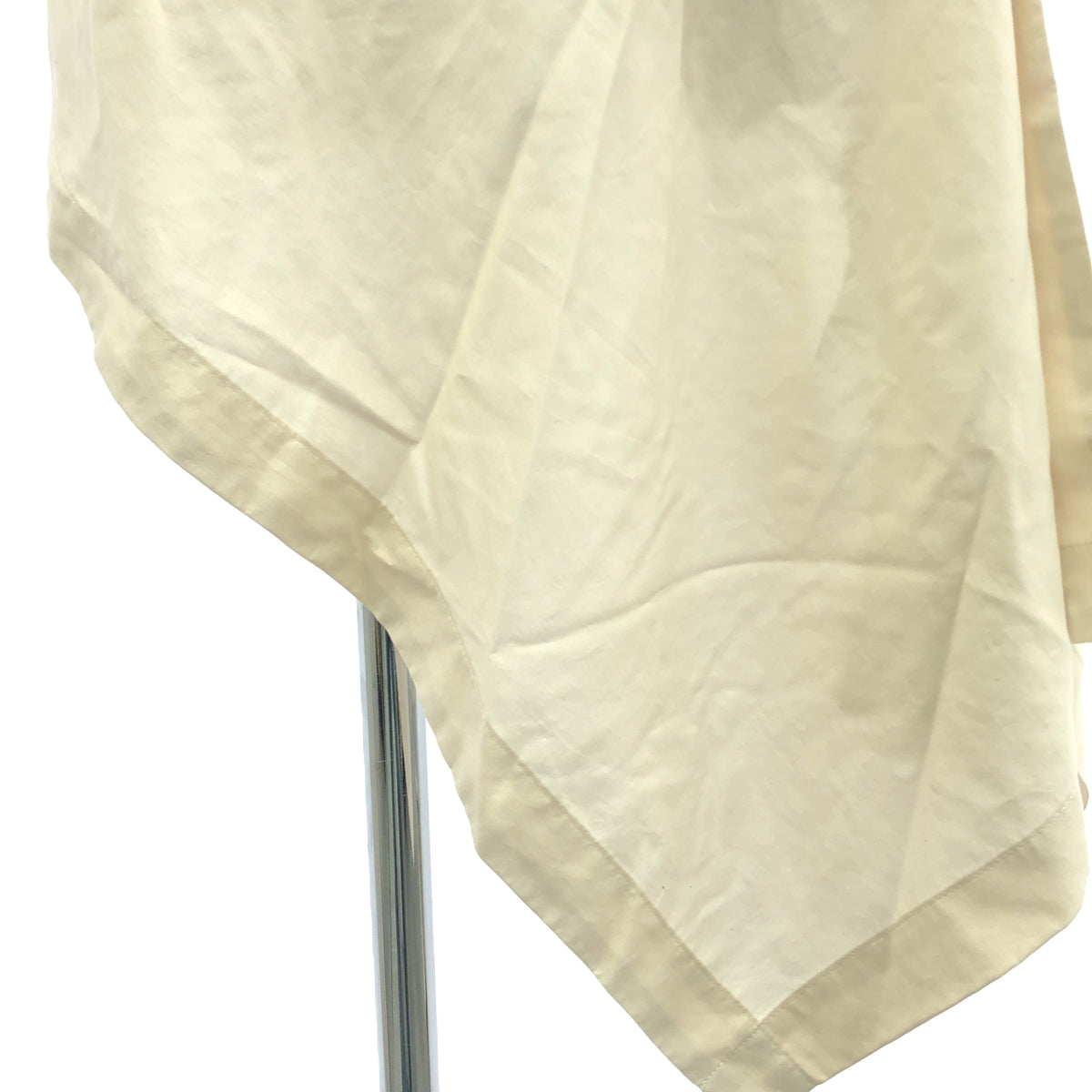 【新品】  ISSEY MIYAKE / イッセイミヤケ | ENCLOTHE SILK Shirt インクローズ シルク シャツ | 2 | Moon White | レディース 新品】 ISSEY MIYAKE / イッセイミヤケ | ENCLOTHE SILK Shirt イン