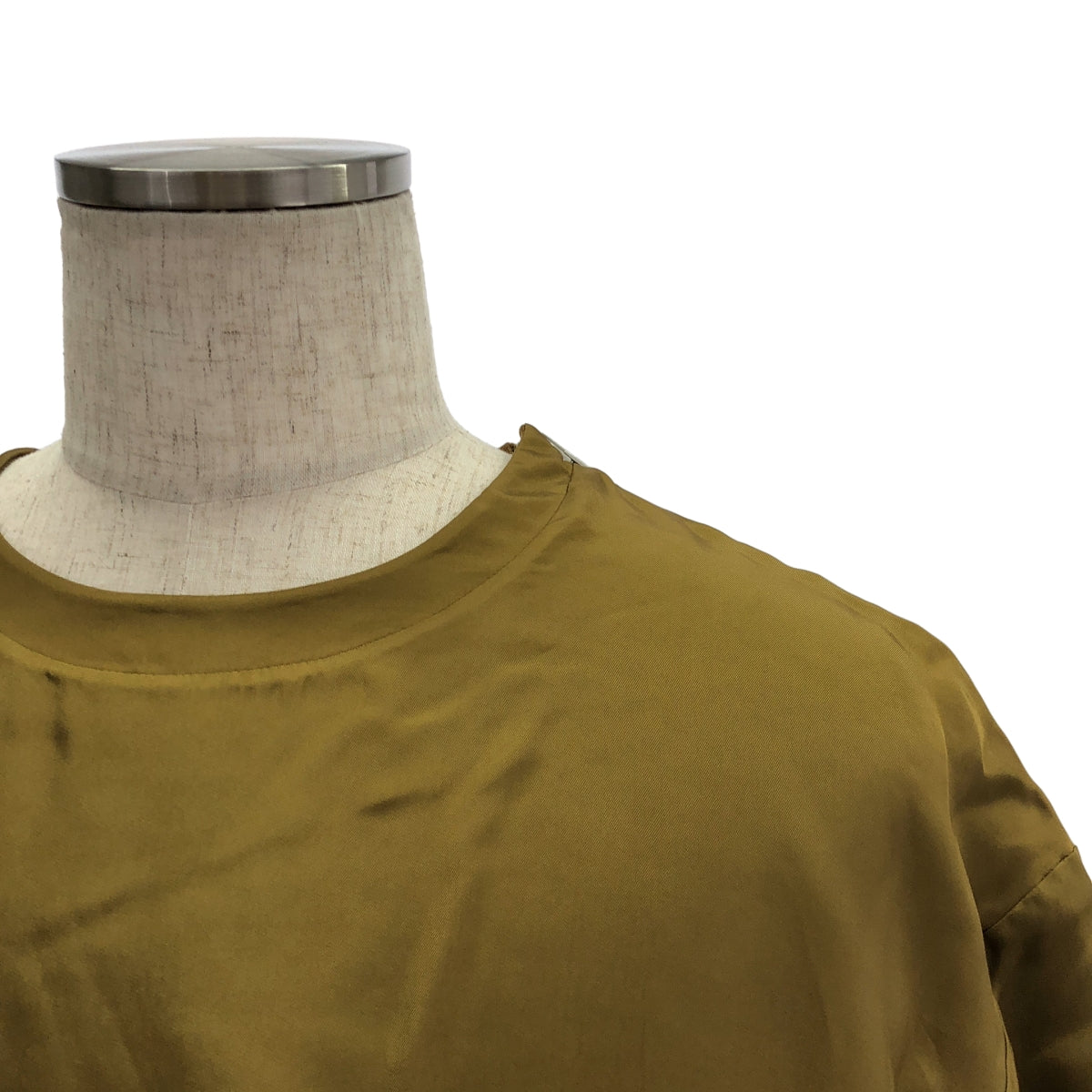 【美品】  JIL SANDER / ジルサンダー | 2024SS | ワンポイントロゴ ショルダージップ オーバーシルエット プルオーバー | M | カーキ | メンズ 美品】 JIL SANDER / ジルサンダー | 2024SS | ワンポイントロゴ