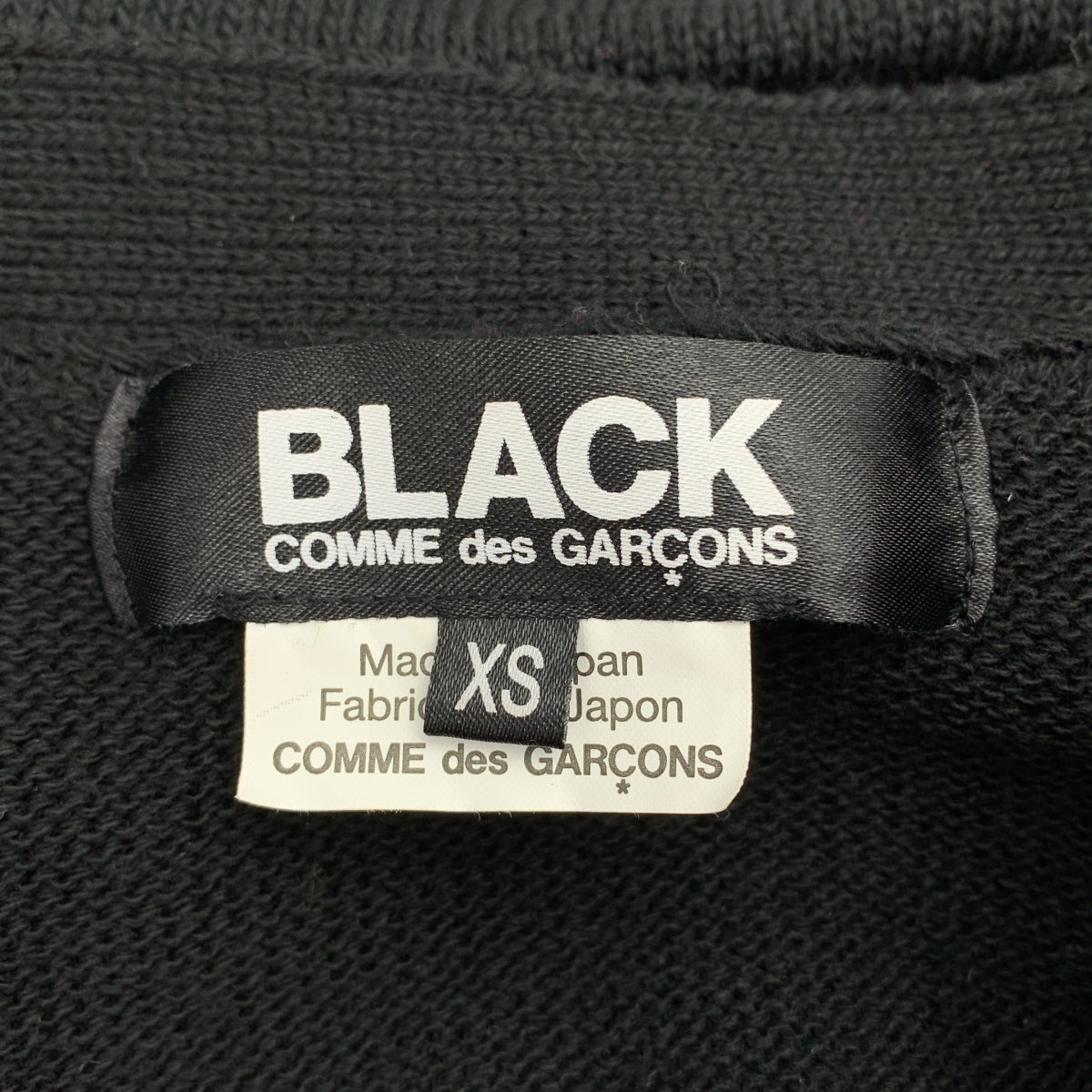 BLACK COMME des GARCONS / ブラックコムデギャルソン | 2023AW | Faux Fur Hem Cardigan / 変形 ファードッキング カットオフ ニット カーディガン | XS | ブラック | レディース BLACK COMME des GARCONS / ブラックコムデギャルソン | 2023AW | Faux