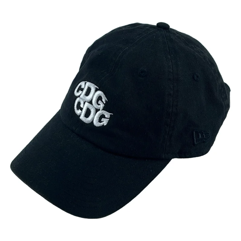 CDG by Comme des Garcons. / シーディージー コムデギャルソン | × NEW ERA / ニューエラ / ロゴ刺しゅう 6パネルキャップ |