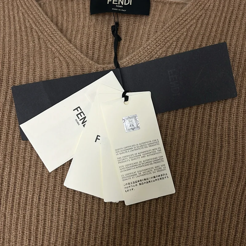FENDI / フェンディ | キャメル Vネック リブニット | 48 | メンズ
