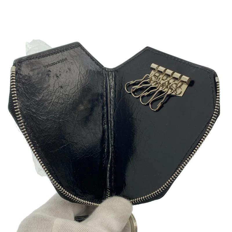 Kiko Kostadinov / キココスタディノフ | 2025SS | OHNE KEYCASE ジオメトリック レザー キーケース |