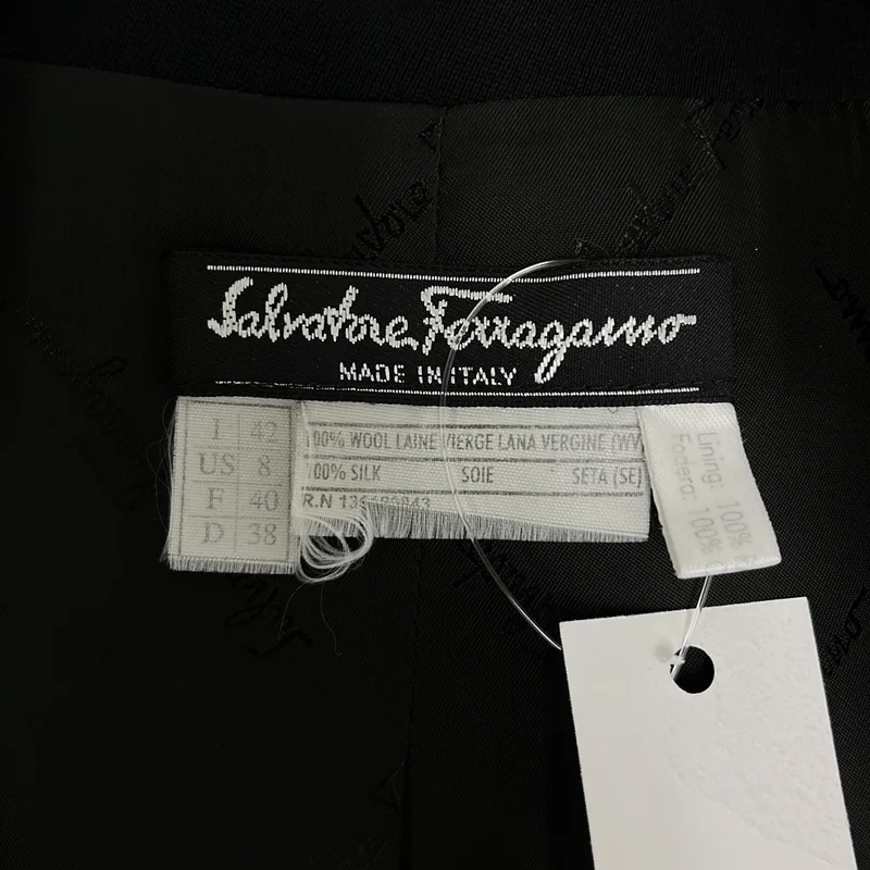 Salvatore Ferragamo / サルヴァトーレフェラガモ | 2B レイヤードスリーブ テーラードジャケット / ロゴ総裏地 | 42 | レディース