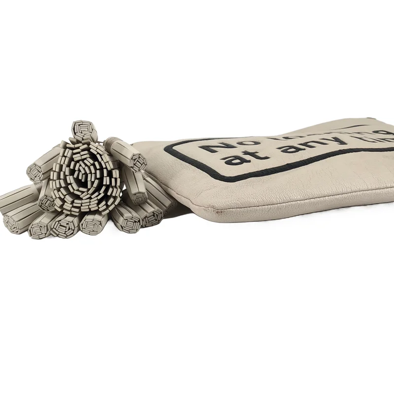 ANYA HINDMARCH / アニヤハインドマーチ | ロゴ レザー クラッチバッグ |