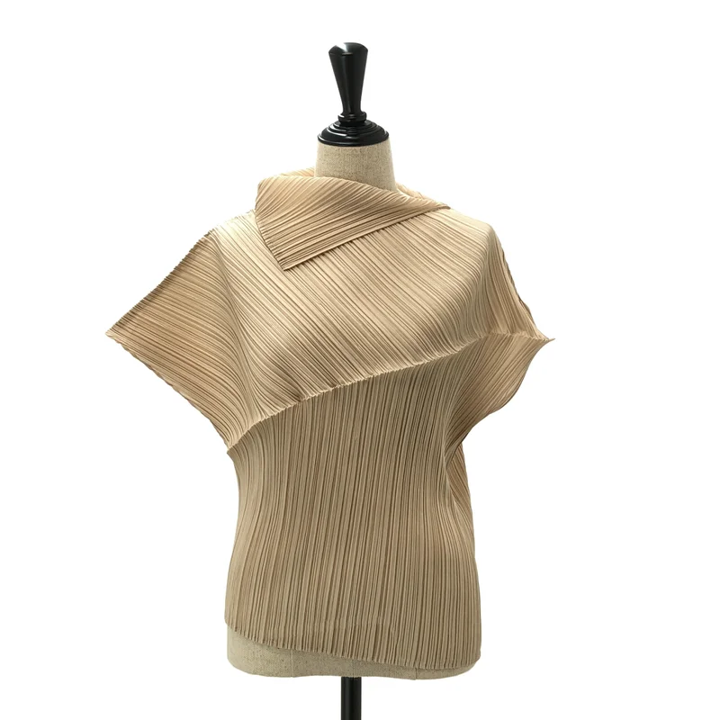新品未使用 プリーツプリーズ ノースリーブトップス　ゴールド　ベージュ　サイズ3 PLEATS PLEASE ISSEY MIYAKE / プリーツプリーズイッセイミヤケ – Page
