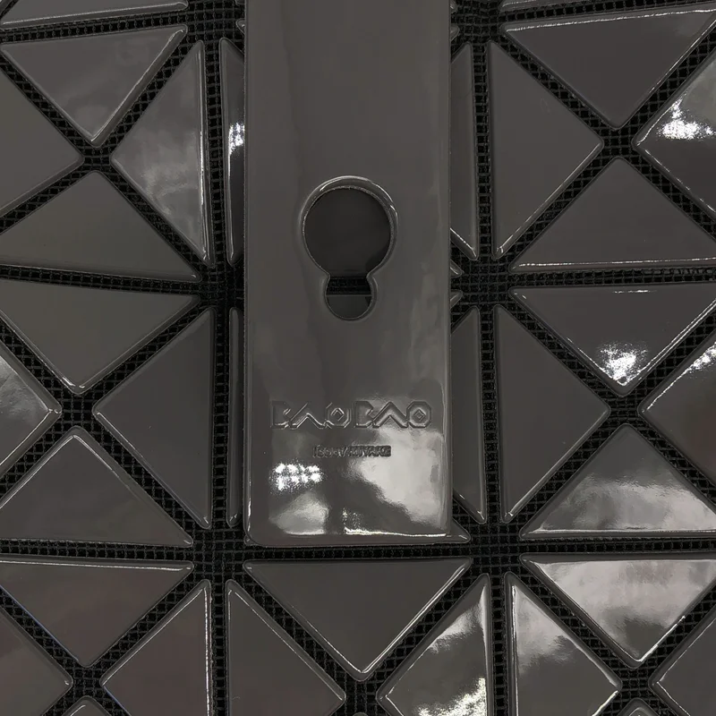 BAO BAO ISSEY MIYAKE / バオバオイッセイミヤケ | PRISM ジオメトリック ハンドバッグ |