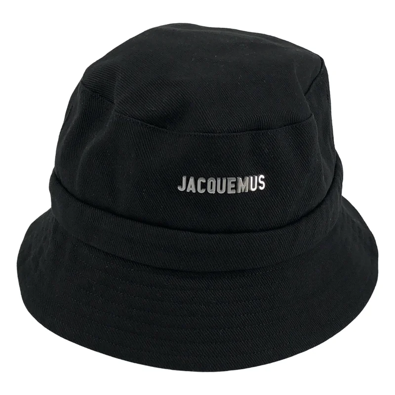 JACQUEMUS / ジャックムス | Le Bob Gadjo / メタルロゴ バケットハット | 58 | その他