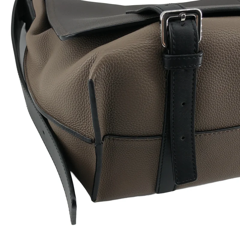 LOEWE / ロエベ | レザー ミリタリー メッセンジャーバッグ |