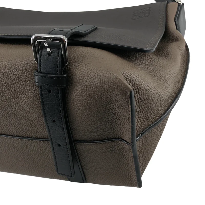 LOEWE / ロエベ | レザー ミリタリー メッセンジャーバッグ |