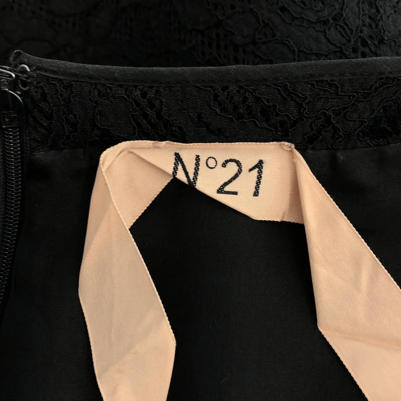 N°21 / ヌメロヴェントゥーノ | メッシュ フラワー刺しゅう タイトスカート | 38 | レディース