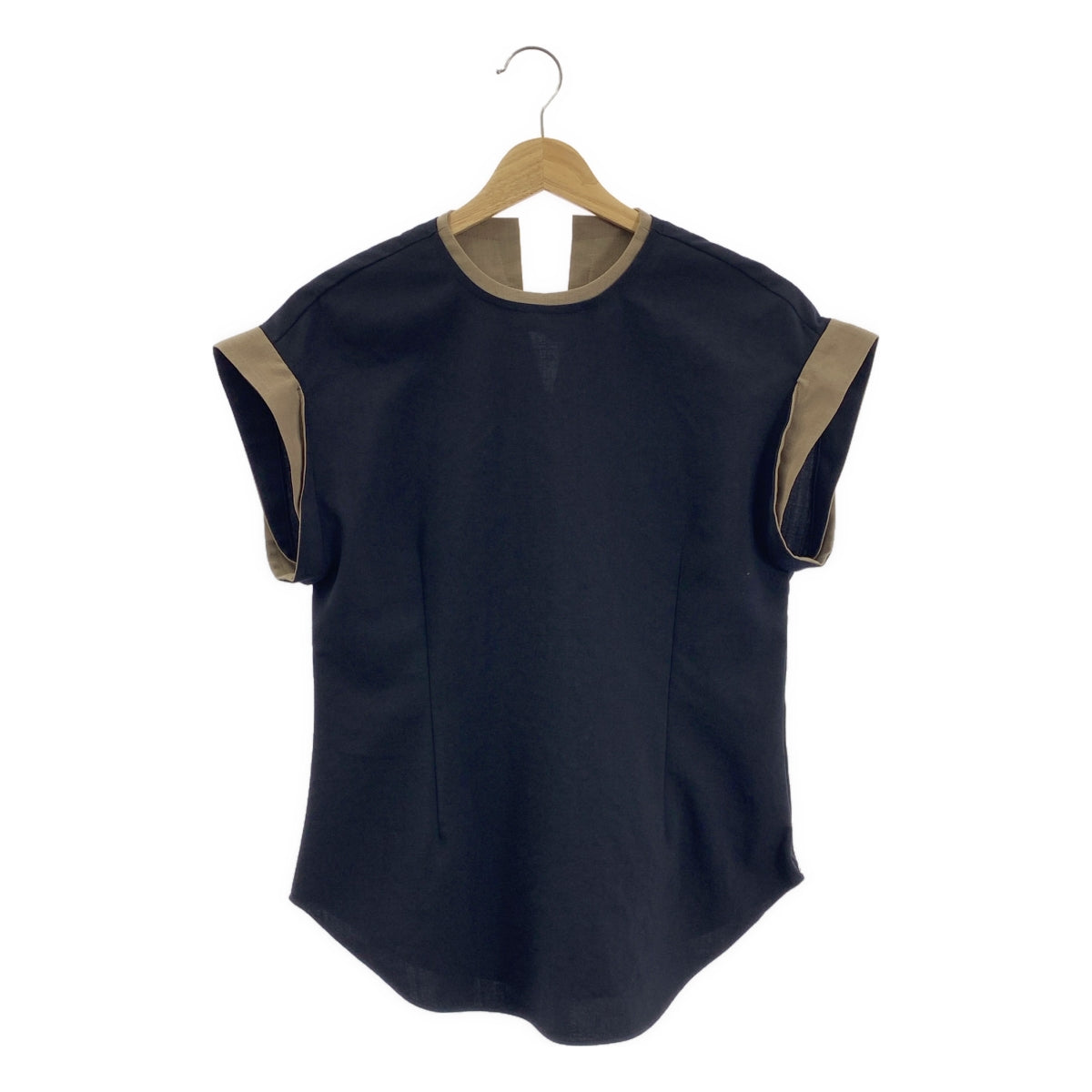 未使用】deres デレス 17th breezy tops ベージュ 新品】 deres / デレス | 17th breezy tops レイヤードスリーブ