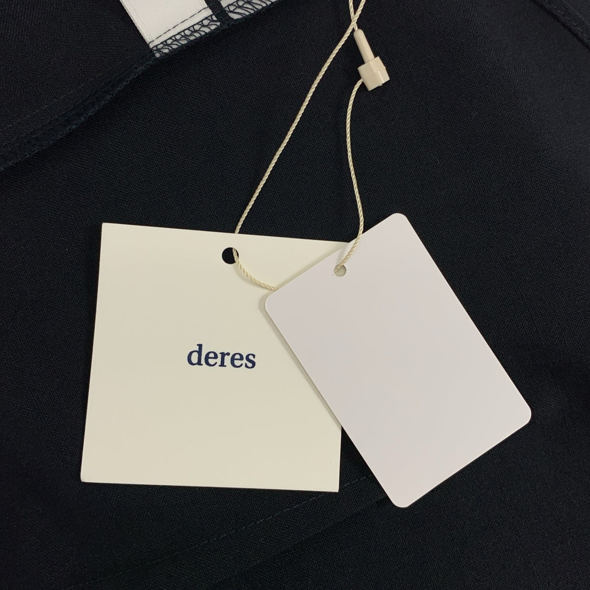 未使用】deres デレス 17th breezy tops ベージュ 新品】 deres / デレス | 17th breezy tops レイヤードスリーブ