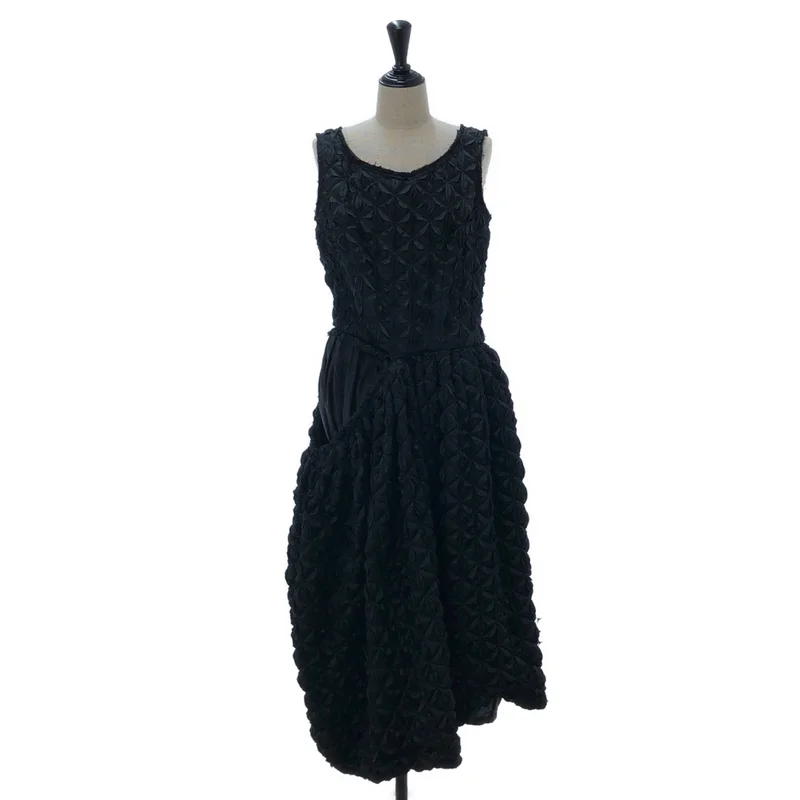 COMME des GARCONS / コムデギャルソン | 2023SS | ナイロン フラワーキルティング 変形 ノースリーブワンピース | S | レディース