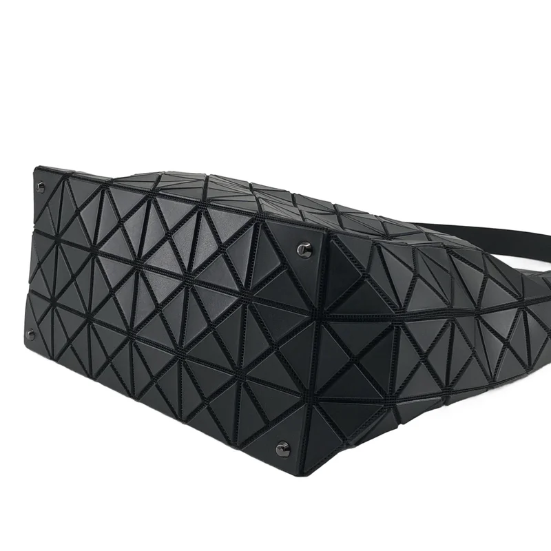 BAO BAO ISSEY MIYAKE / バオバオイッセイミヤケ | 2025AW | VALLEY トートバッグ |