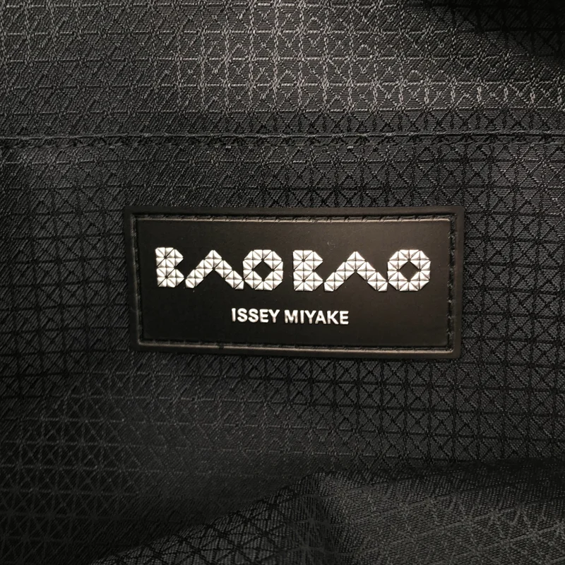 BAO BAO ISSEY MIYAKE / バオバオイッセイミヤケ | 2025AW | VALLEY トートバッグ |