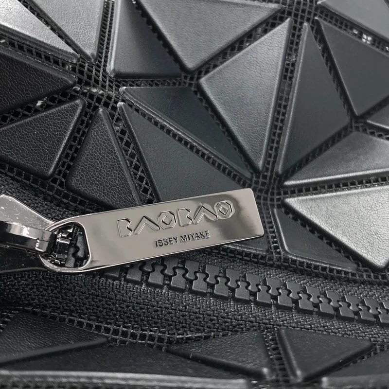 BAO BAO ISSEY MIYAKE / バオバオイッセイミヤケ | 2025AW | VALLEY トートバッグ |
