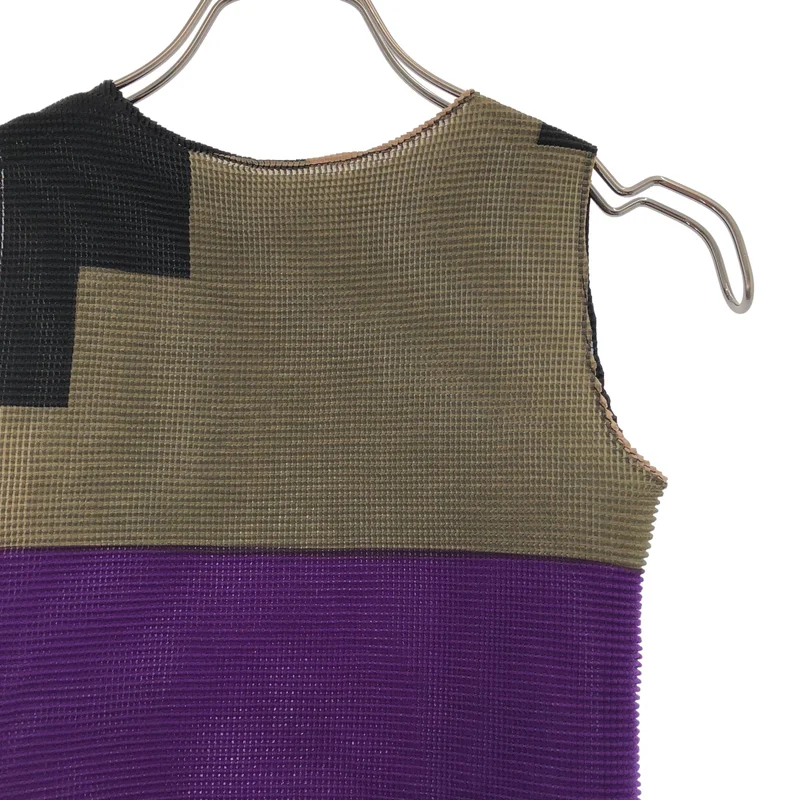 me ISSEY MIYAKE / ミーイッセイミヤケ | ワッフルプリーツ ノースリーブカットソー |