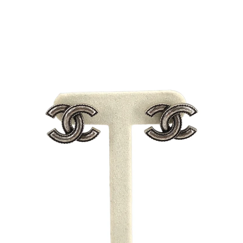 CHANEL / シャネル | メタリック ココマーク ピアス ABE557 |