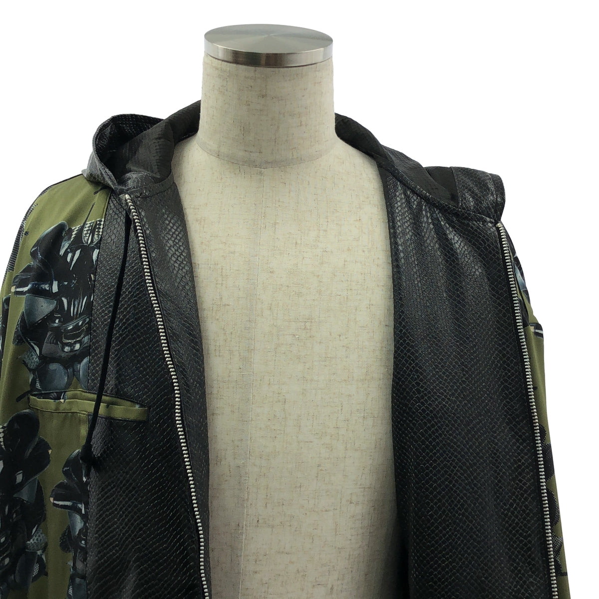 【美品】  COMME des GARCONS HOMME PLUS / コムデギャルソンオムプリュス | 2021AW | Willie Cole パイソンエンボス フェイクレザー インサイドアウト コート | S | オリーブ / ブラック | メンズ 美品】 COMME des GARCONS HOMME PLUS / コムデギャルソンオムプリュス
