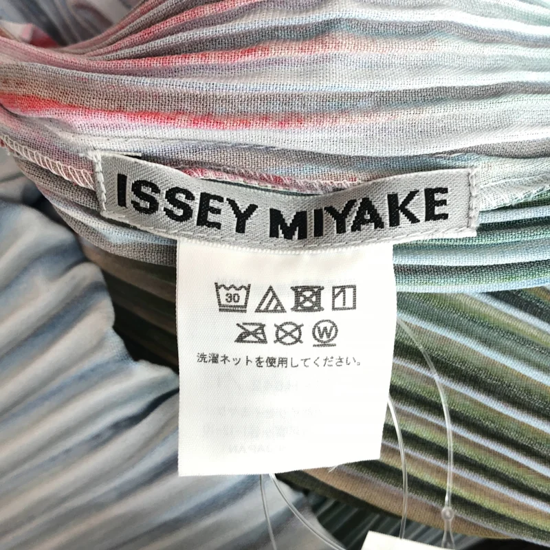 ISSEY MIYAKE / イッセイミヤケ | 2026SS | OBSCURE PLEATS 総柄プリント プリーツ ノースリーブワンピース | 1 | レディース