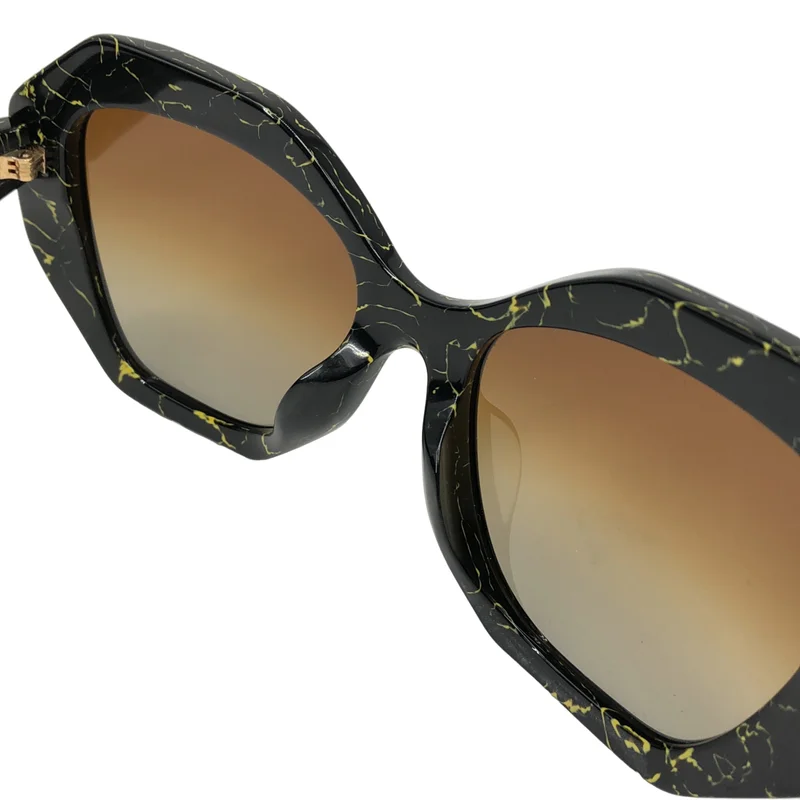 PRADA / プラダ | 2024 | マーブル柄サングラス | 53◻︎18 | その他