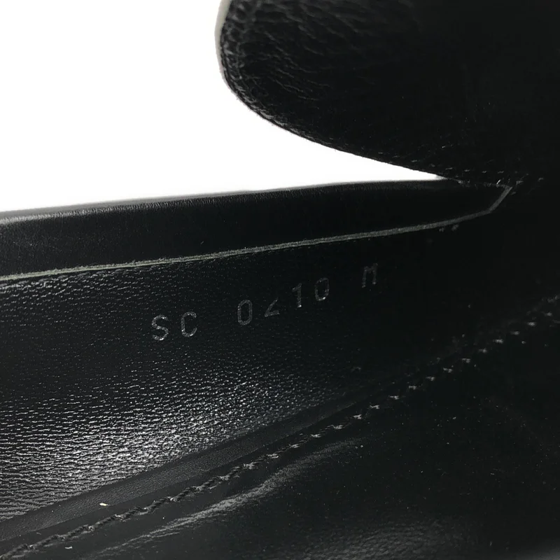 Louis Vuitton / ルイヴィトン | アッパーケースライン レザー LVロゴ ローファー | 39 1/2 | レディース