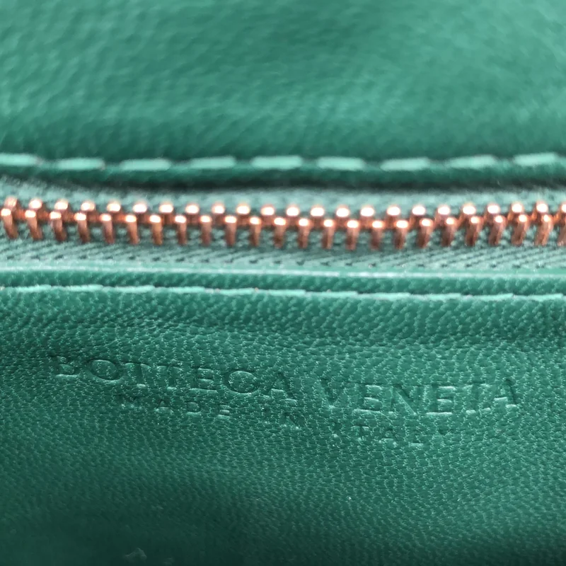 BOTTEGA VENETA / ボッテガヴェネタ | イントレチャート パデッド カセット ショルダーバッグ / 591970 |