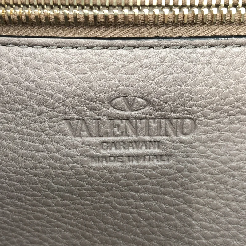 VALENTINO GARAVANI / ヴァレンティノガラヴァーニ | ロックスタッズ ショルダーバッグ |