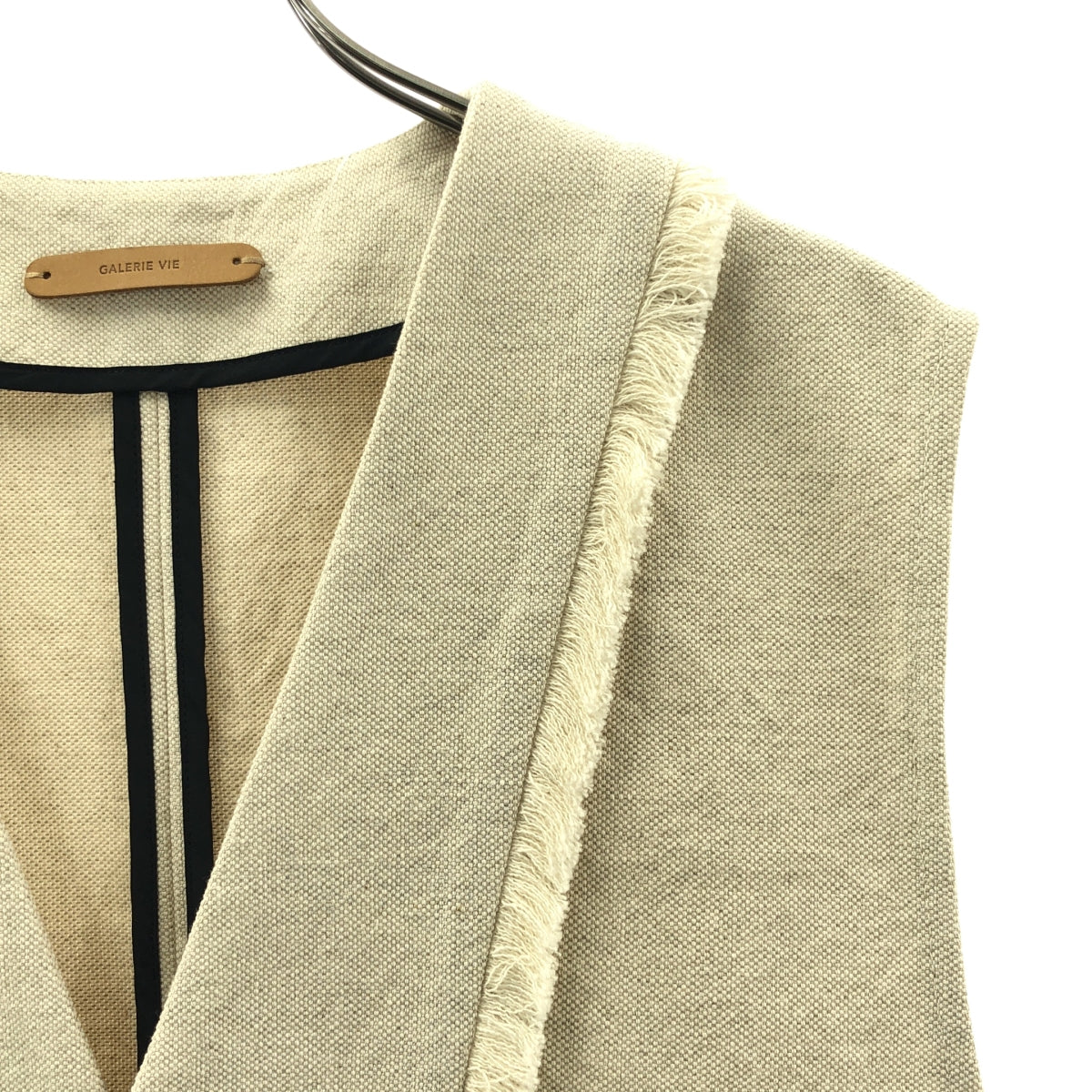 【美品】  GALERIE VIE / ギャルリーヴィー | コットンリネン キャンバス フリンジ ベスト | F | エクリュ | レディース GALERIE VIE（ギャルリー ヴィー）の「□コットンリネンキャンバス