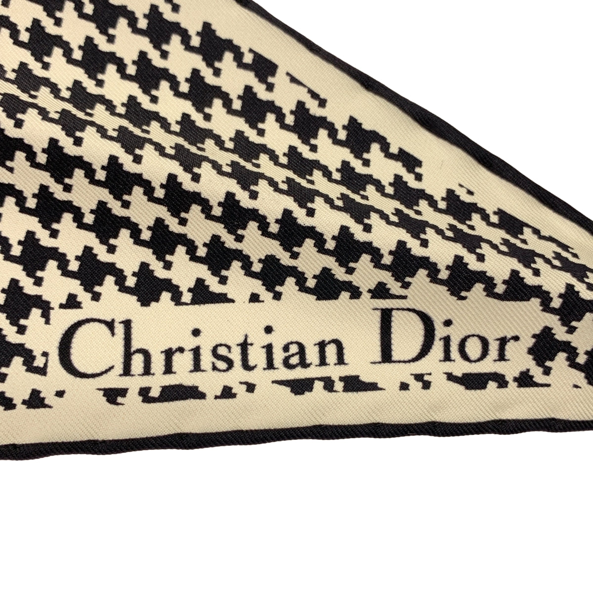 Christian Dior / クリスチャンディオール | 30 Montaigne Dior