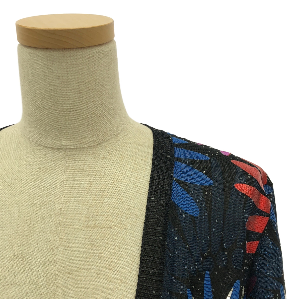 美品】 CHANEL / シャネル | MULTICOLOR CC LOGO EMBELLISHED CARDIGAN