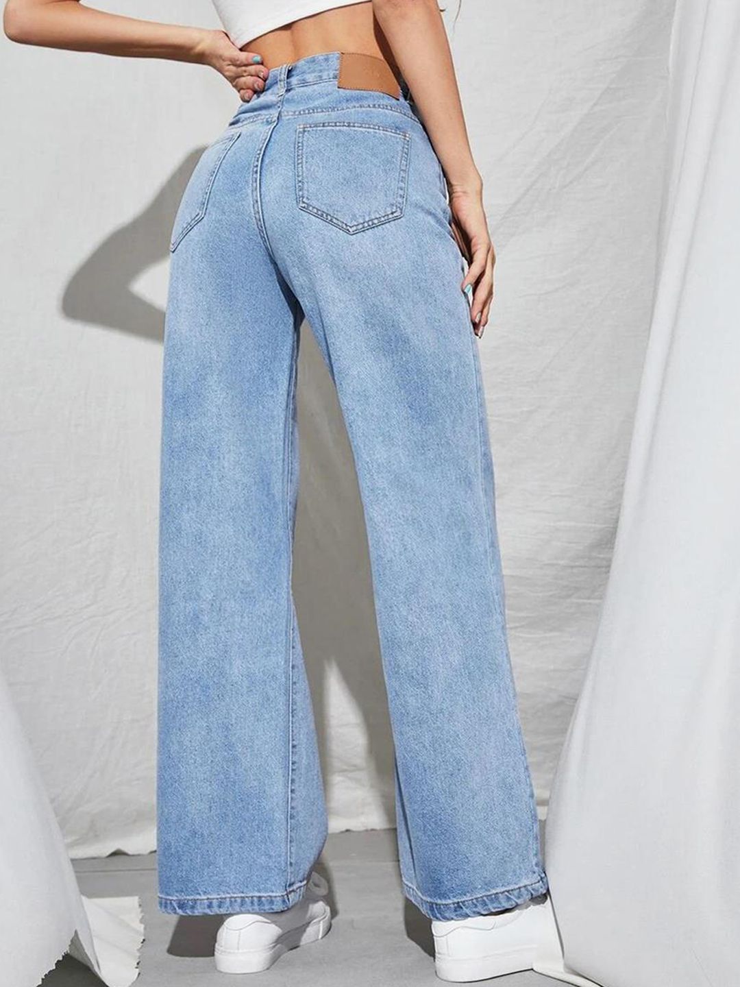 Kotty Women Blue Jean Straight Fit High-Rise Clean Look Stretchable Jeans