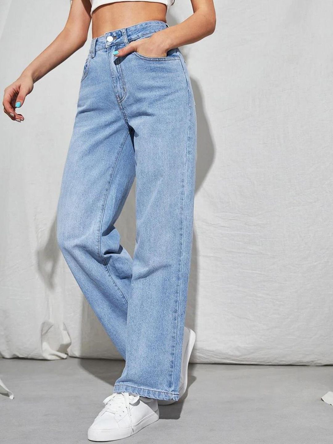 Kotty Women Blue Jean Straight Fit High-Rise Clean Look Stretchable Jeans