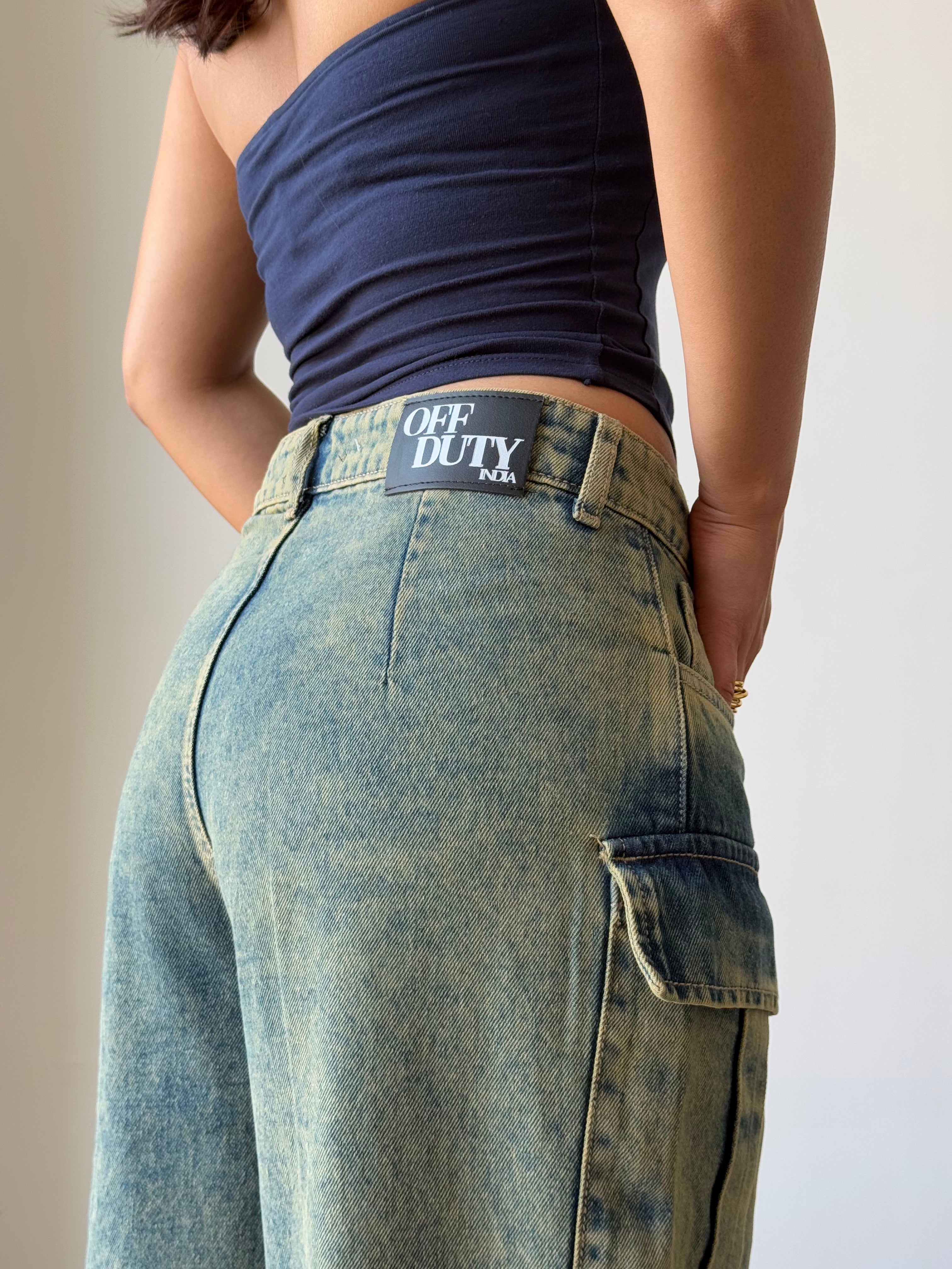 Dirty Fade Out Wash Cargo Denims