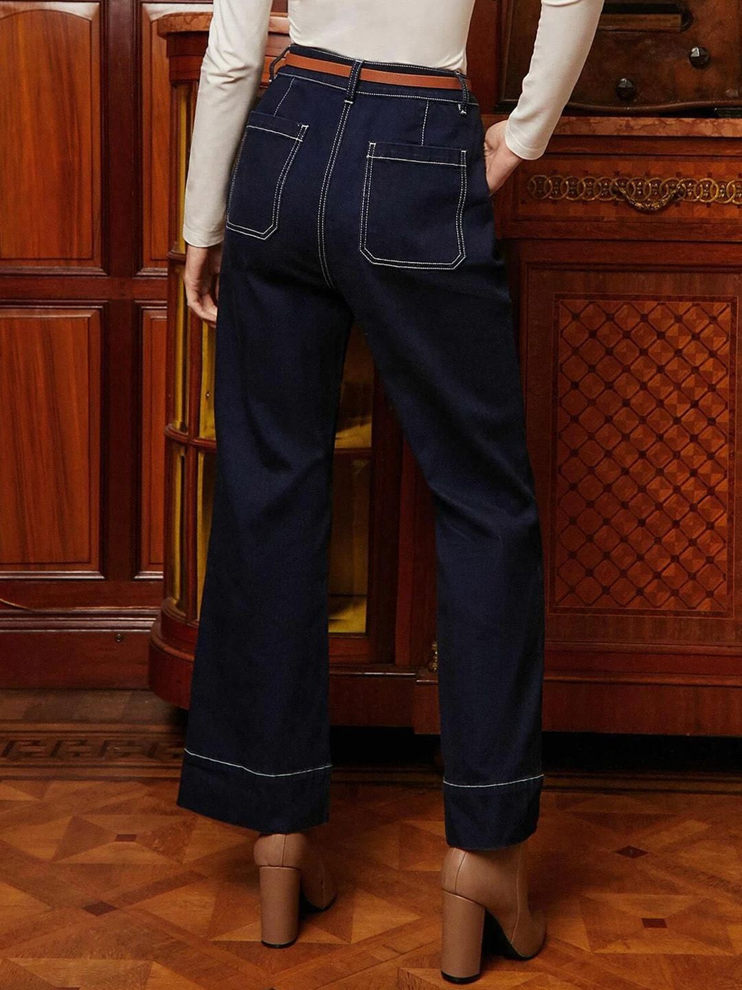 Kotty Women Bootcut High-Rise Stretchable Jeans