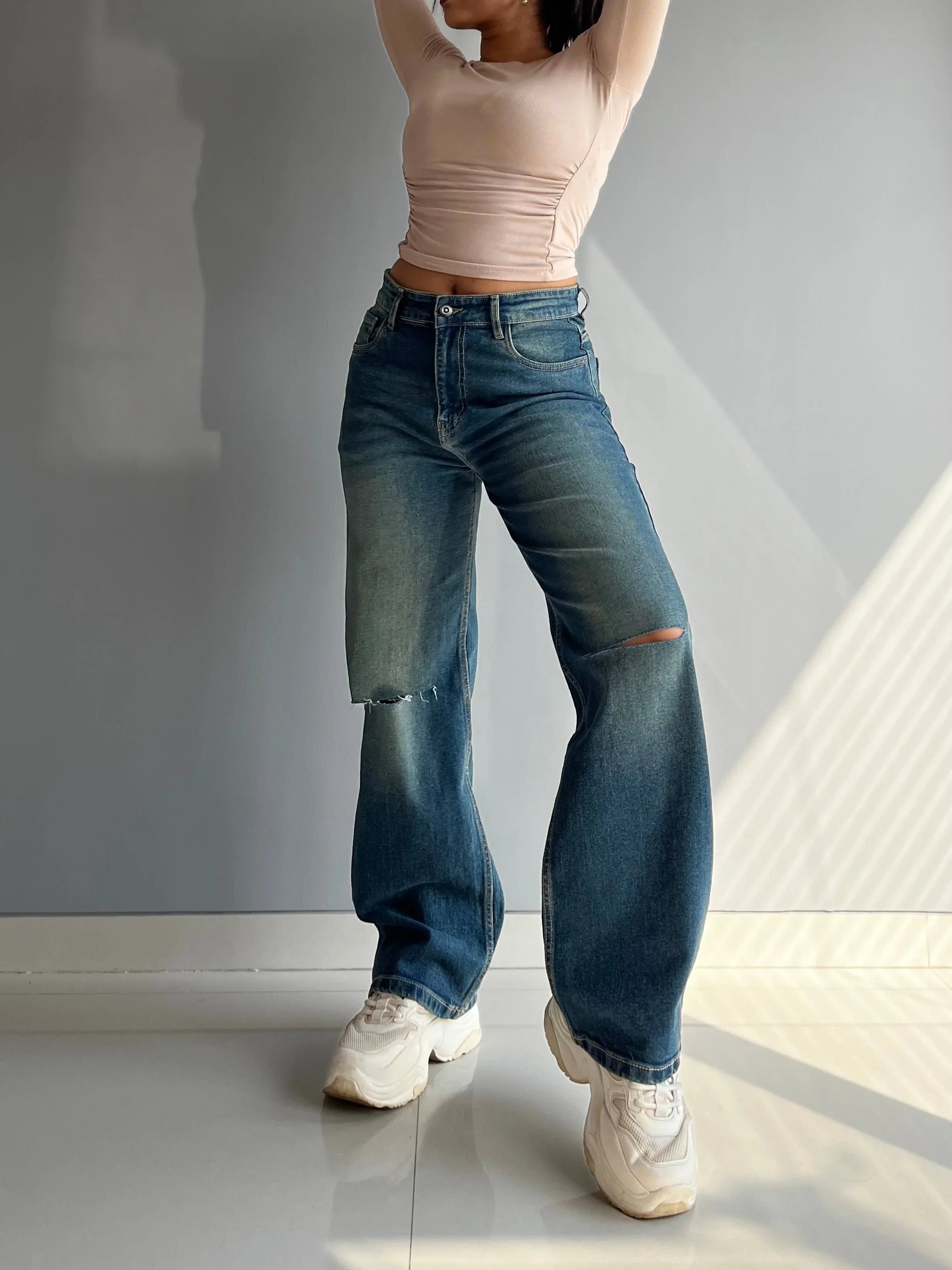 90's Blue Ripped Baggy fit Jeans - trueweaver.in
