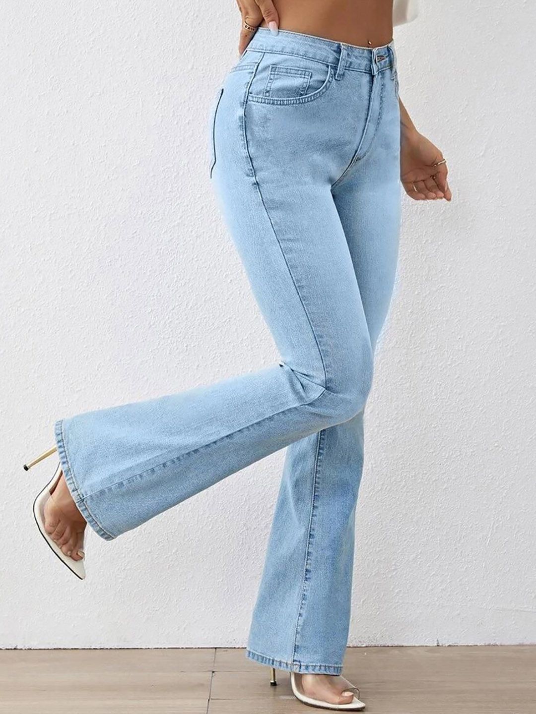 Kotty Women Bootcut High-Rise Heavy Fade Clean Look Stretchable Jeans