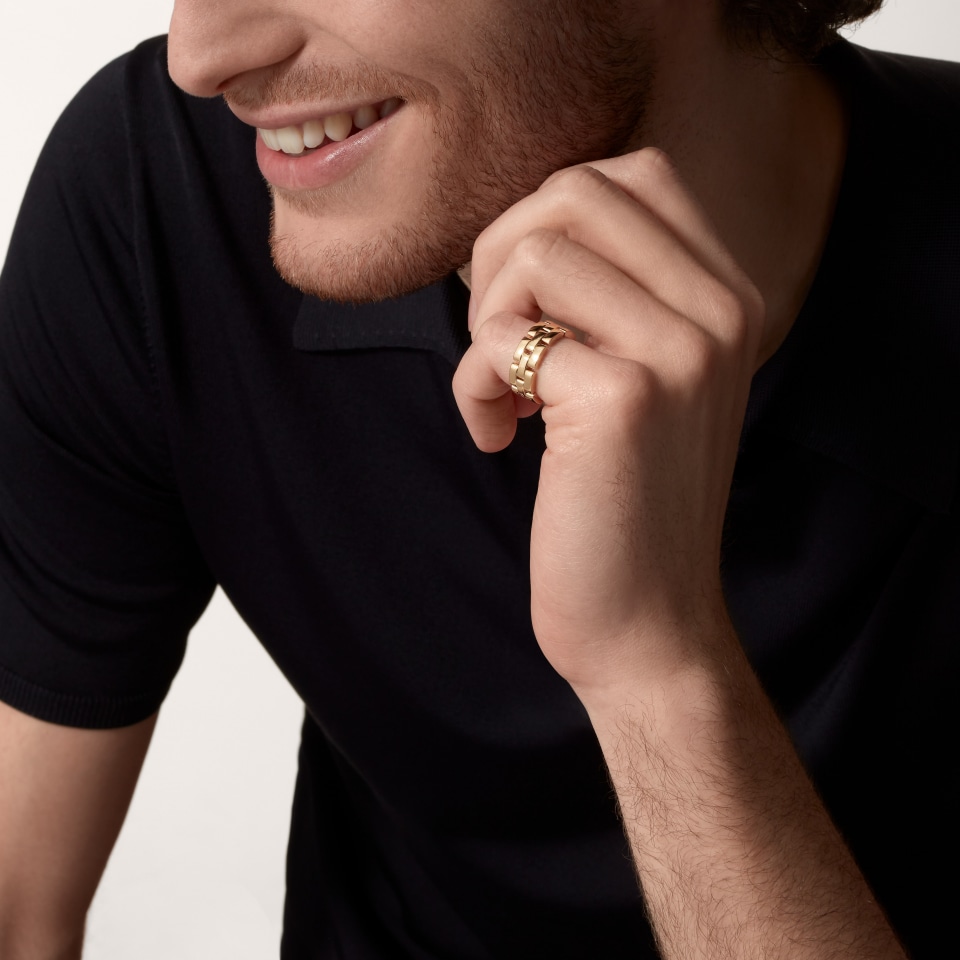 CARTIER Maillon Panthère Ring, 3 Rows B4230652 Yellow Gold