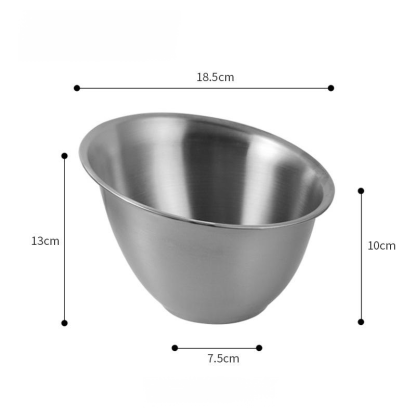 Vegetable bucket with slanted bowl