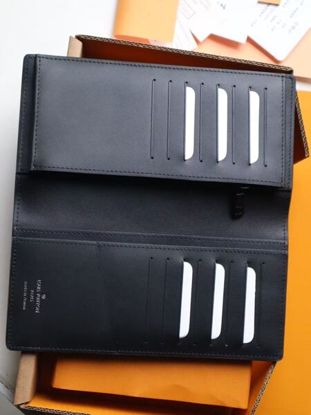 ルイ・ヴィトン ブラック モノグラム エンプレントレザー 長財布 ジップアラウンド