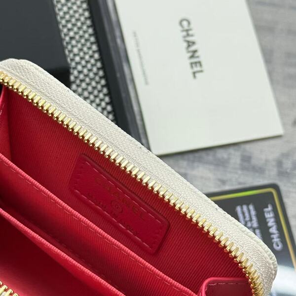 シャネル ホワイト キャビアスキン マトラッセ ジップ カードケース コインケース ゴールド ダブル C ロゴ