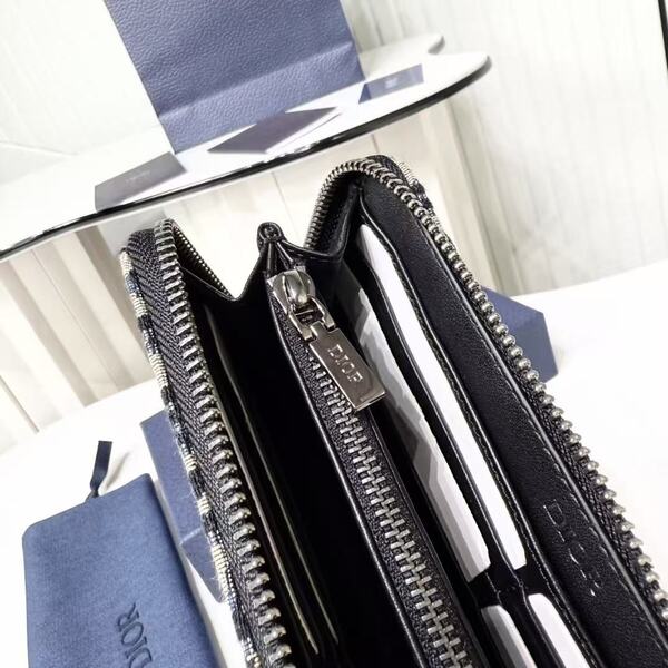 ディオール オブリーク キャンバス ジップアラウンド 長財布