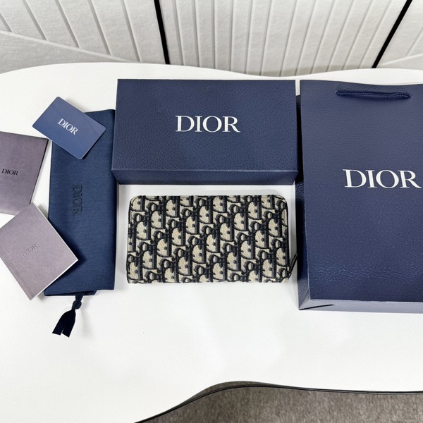 ディオール オブリーク キャンバス ジップアラウンド 長財布