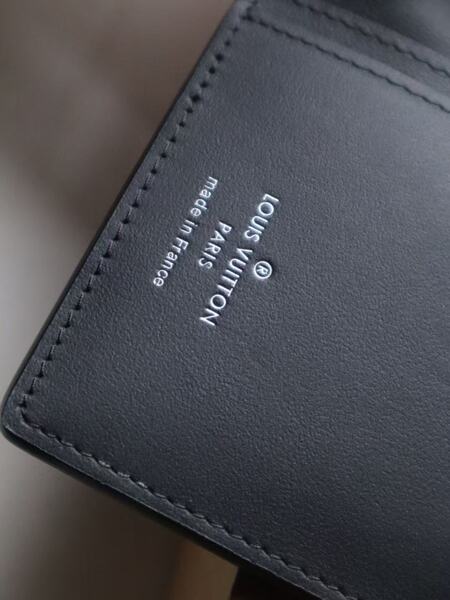 ルイ・ヴィトン ブラック モノグラム エンプレントレザー 長財布 ジップアラウンド