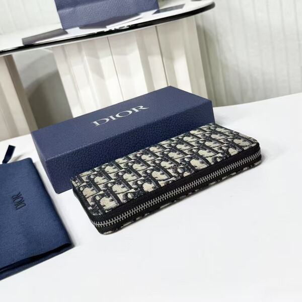 ディオール オブリーク キャンバス ジップアラウンド 長財布