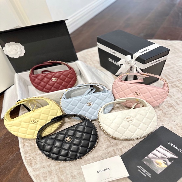 シャネル CHANEL クラシック キルティング チェーン アンダーアームバッグ 多色展開