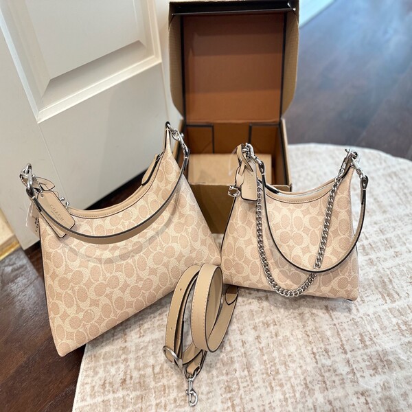 コーチ COACH クラシック シグネチャー ジッパー アンダーアームバッグ 多用途背負い