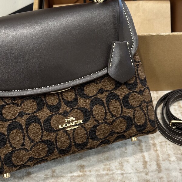 コーチ COACH クラシック シグネチャー レザーコンビ フラップ ハンドバッグ 斜め掛け（ダークブラウン）